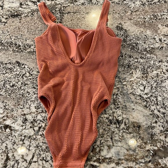 Victoria Secret Swimsuit Blush Rose Small - Picture 2 of 2